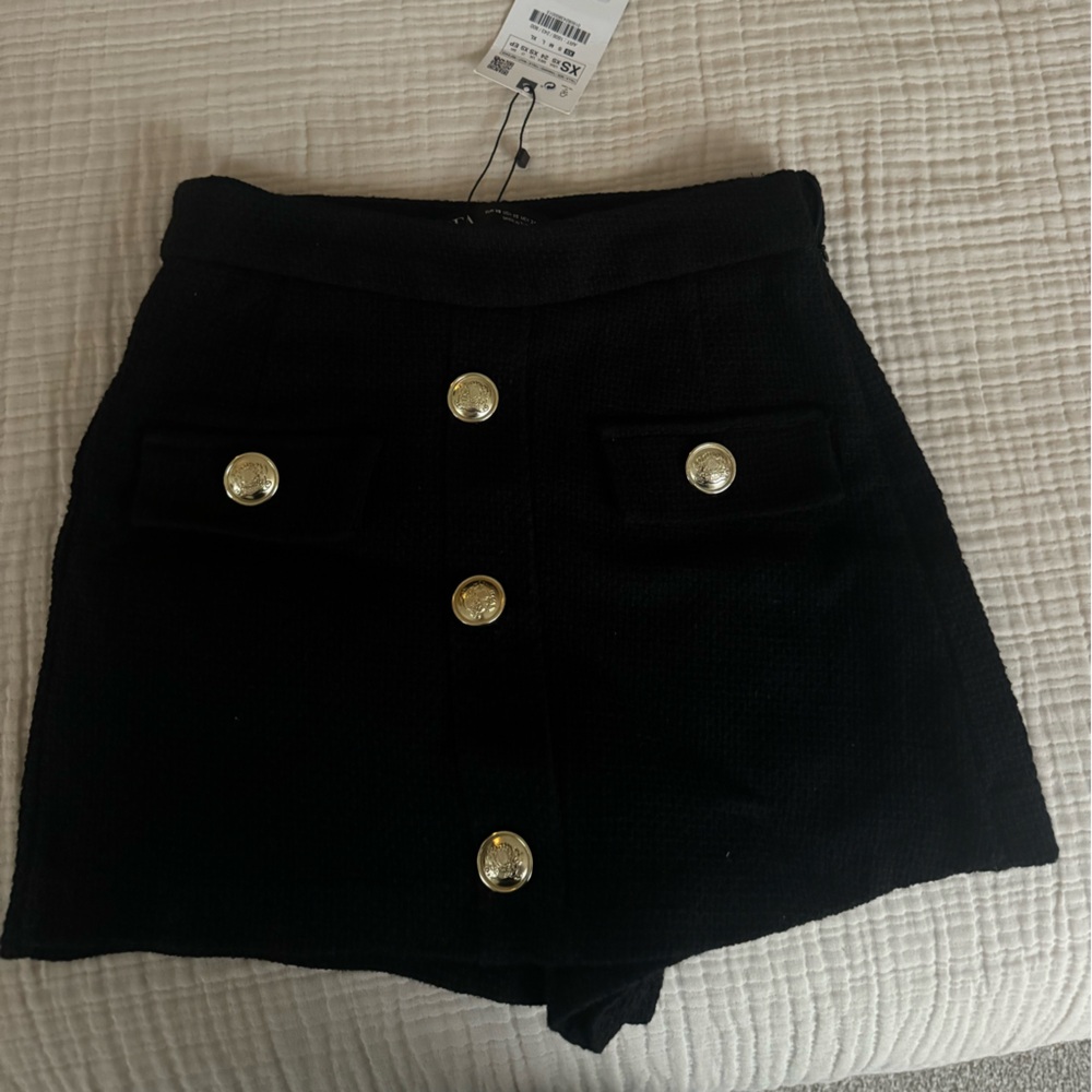 Adorable Zara tweed skort